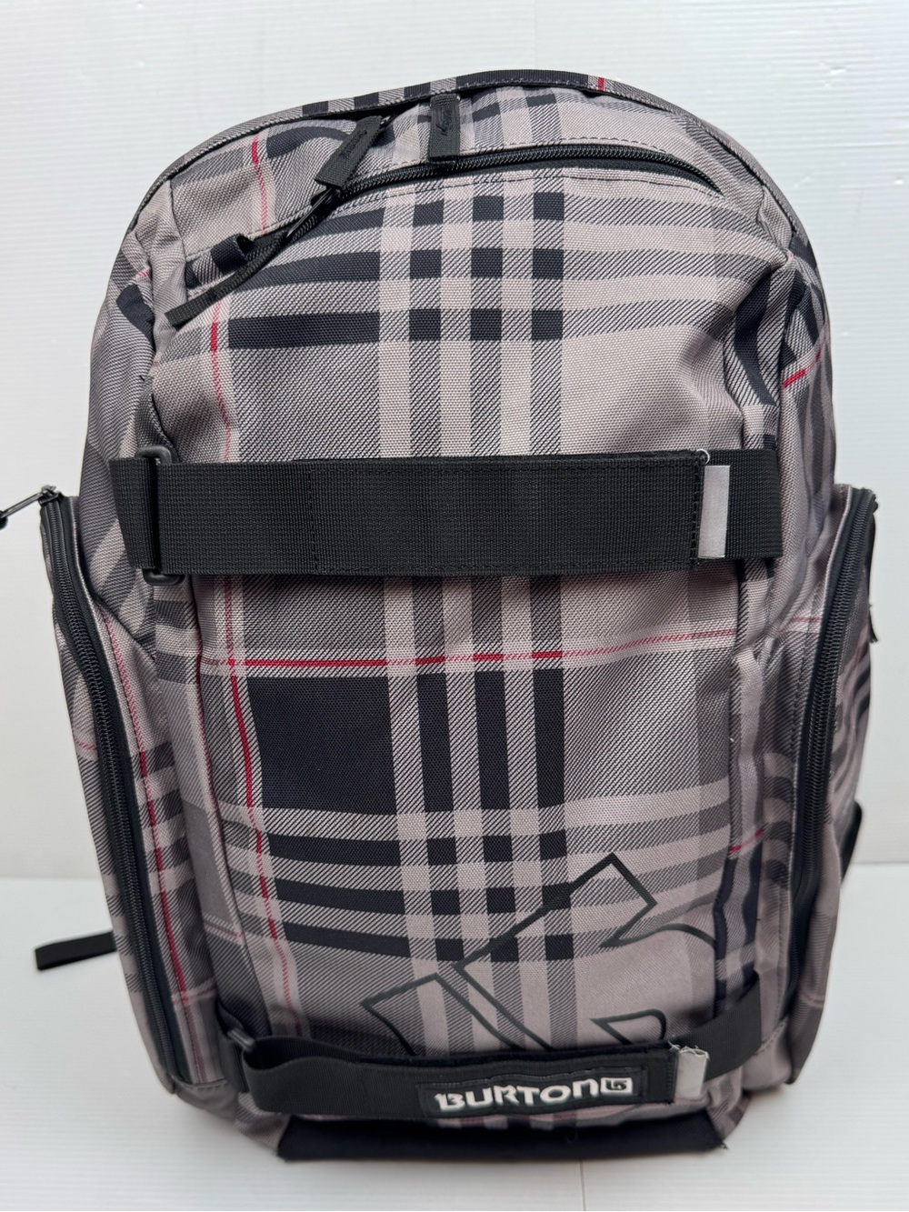 BURTON Plaid Skateboard Gray Black  Backpack Laptop Outdoors Travel School Work